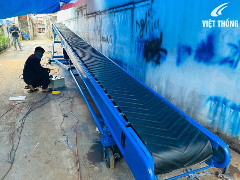 Băng tải cao su gân V