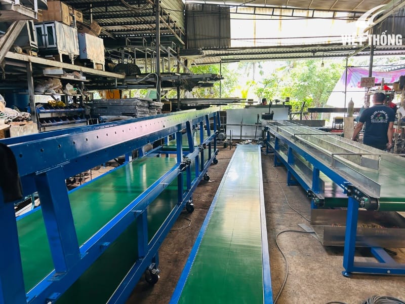 Băng tải PVC 2 tầng